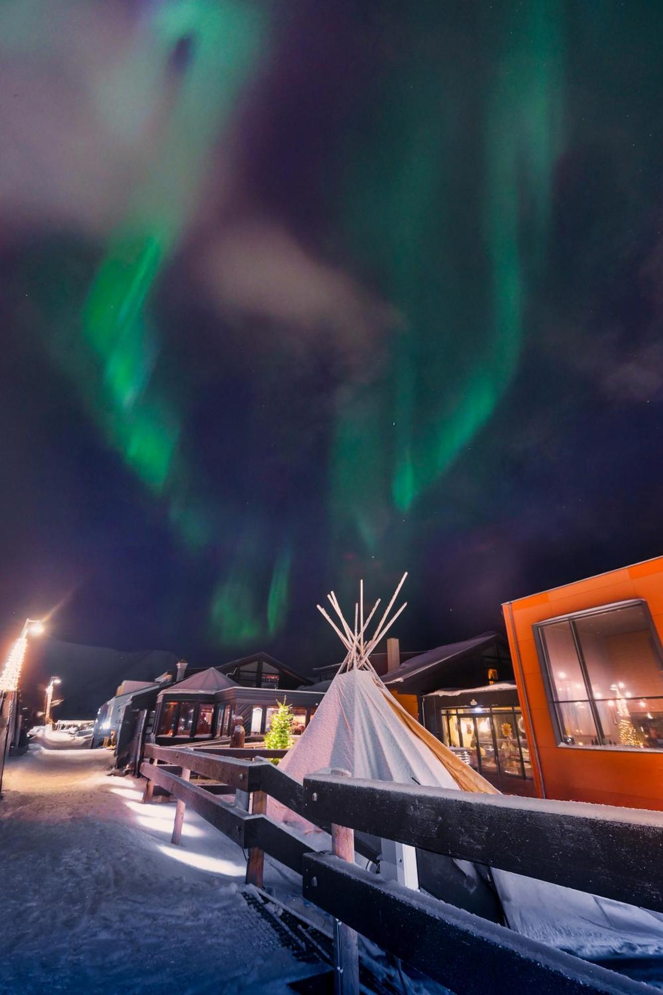 Svalbard Hotell | Polfareren Longyearbyen Exterior foto
