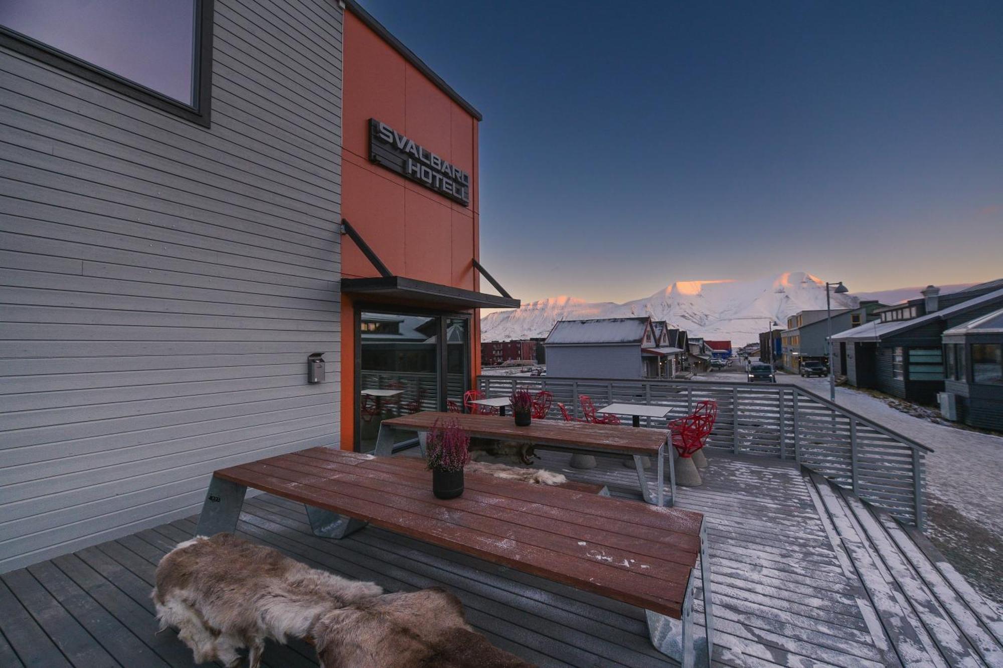 Svalbard Hotell | Polfareren Longyearbyen Exterior foto