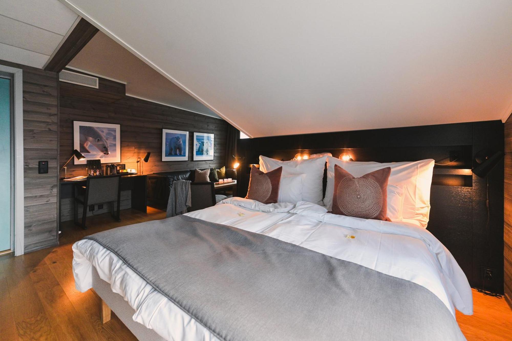 Svalbard Hotell | Polfareren Longyearbyen Exterior foto