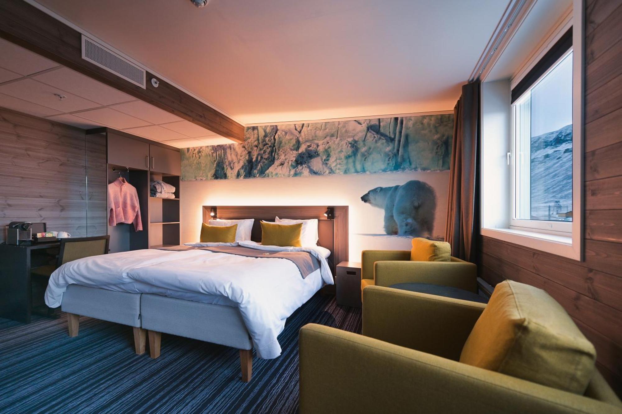 Svalbard Hotell | Polfareren Longyearbyen Exterior foto