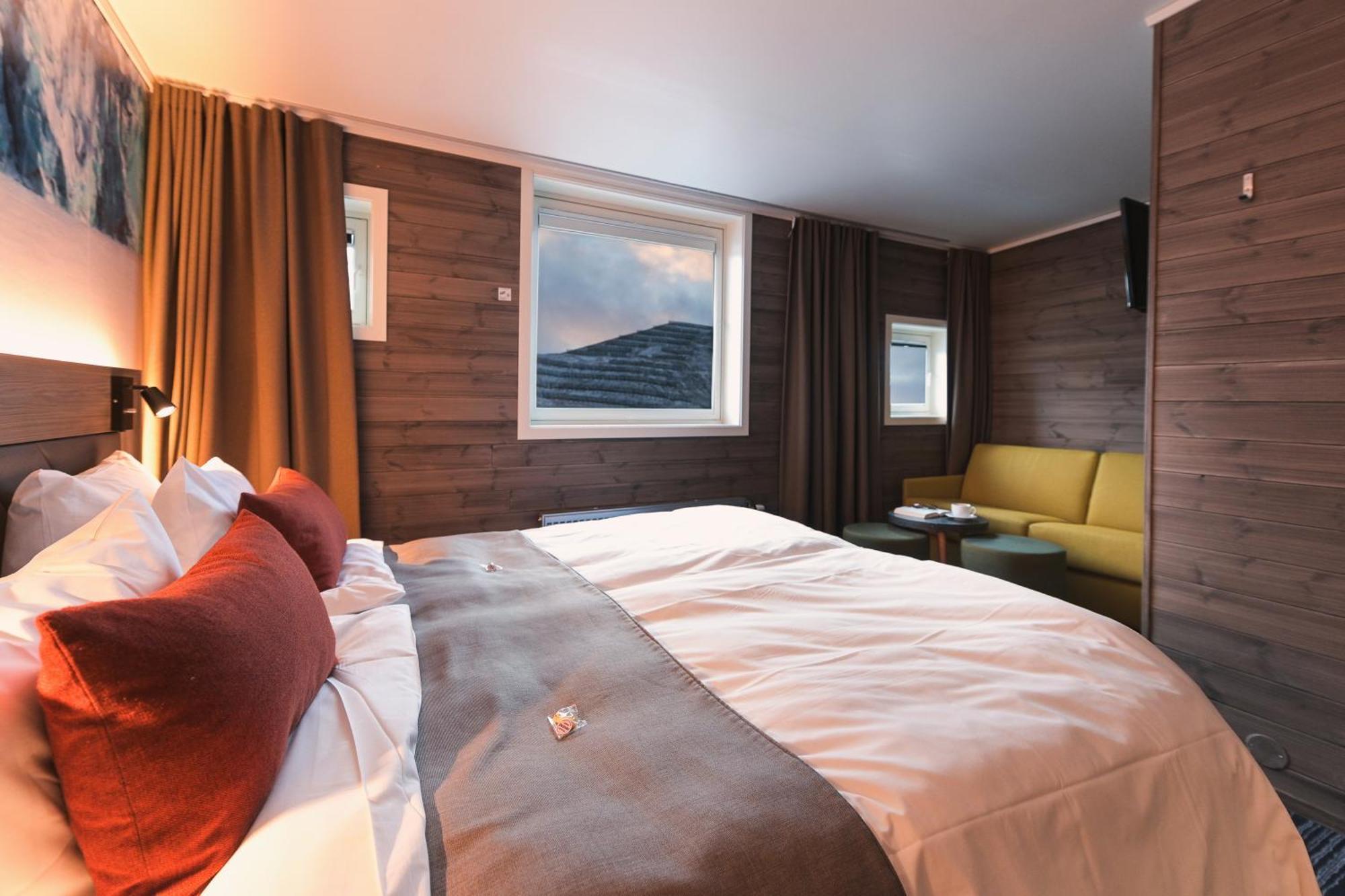 Svalbard Hotell | Polfareren Longyearbyen Exterior foto