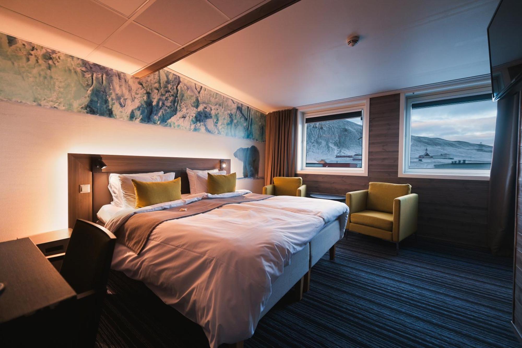Svalbard Hotell | Polfareren Longyearbyen Exterior foto